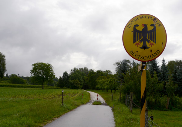 Switzerland-Germany Border, Froschengssle, hningen