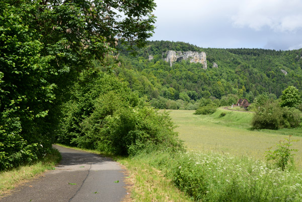 Downriver from Tttlingen, the Donauradweg enters the Buchhalde-Oberes Donautal Nature Preserve