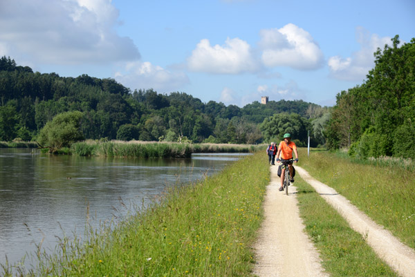 Donau-Radweg between Günzburg and Gundelfingen