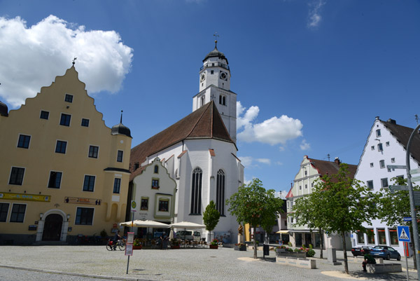 Marktplatz and Stadtpfarrkirche Mariä Himmelfahrt, Höchstädt