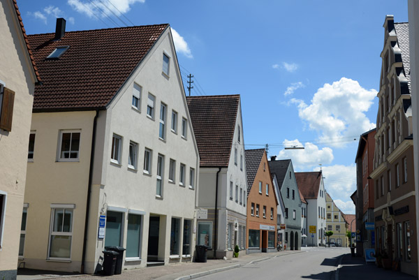 Friedrich-von-Teck-Straße, Höchstädt