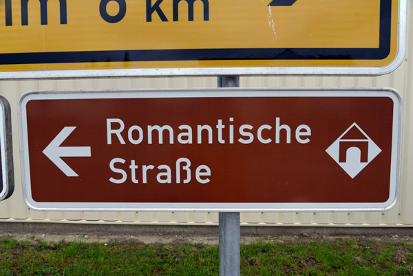 The Donauradweg crosses the Romantische Strae around Donauwrth