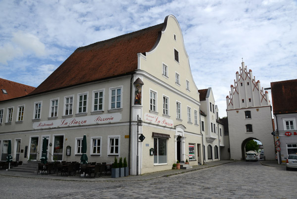 Southern City Gate, Ulrich-Steinberger-Platz, Vohburg