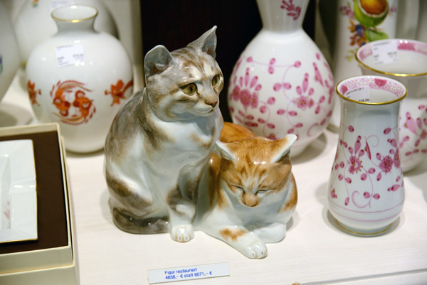 Meissen Porcelain cats, on sale, only 4858