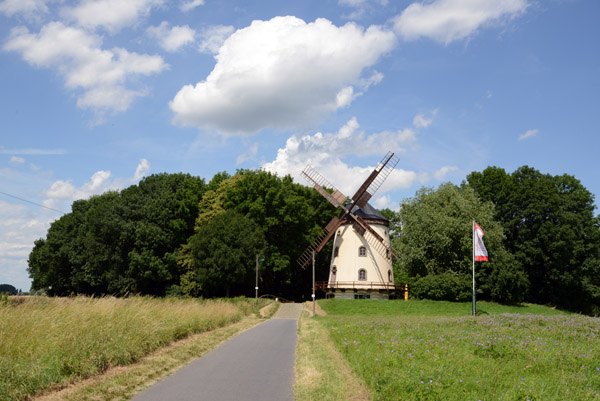 Gohlis Windmill, Elberadweg