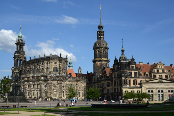 Hofkirche, Dresden Castle, Theaterplatz