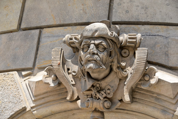 Sculpture on the corner of Taschenberg & Schlostrae, Dresden Castle
