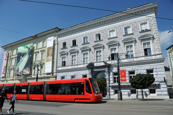 Red tram, Nmestie Ľudovta tra, Bratislava