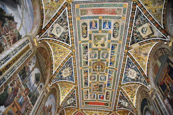 Ceiling of the Piccolomini Library, Siena Cathedral