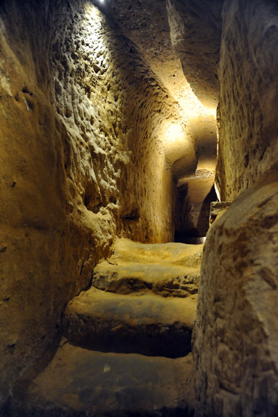 The 1st and 2nd levels of the Hospital contain narrow tunnels