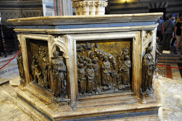 Bronze panels of the hexagonal baptismal font - St John the Baptist Preching, 1427, Giovanni di Turino