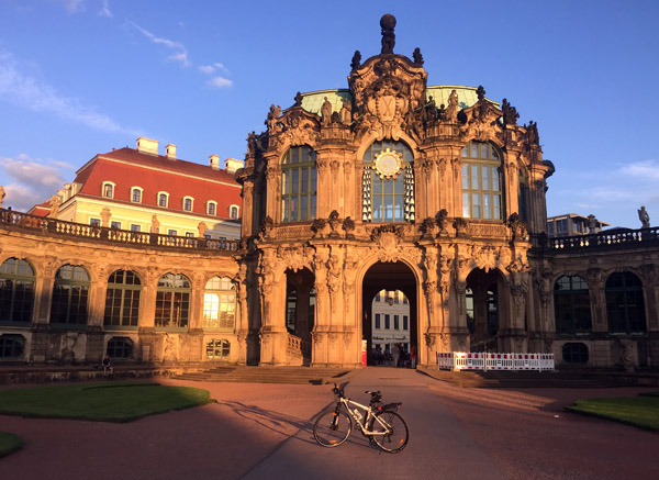 Glockenspielpavilion, Dresdner Zwinger, late afternoon