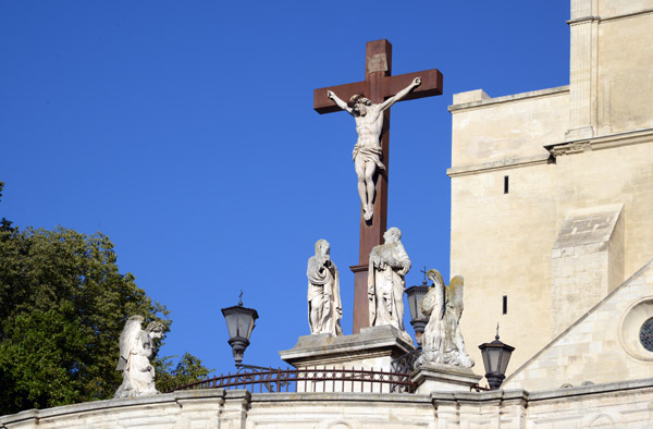Crucifixion (Calvaire du Joseph Baussan, 1819) in front of Avignon Cathedral