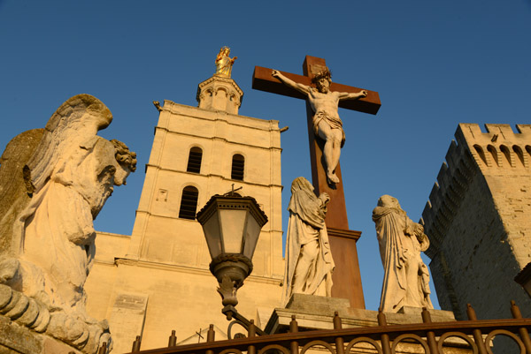 Late afternoon - Avignon Cathedral