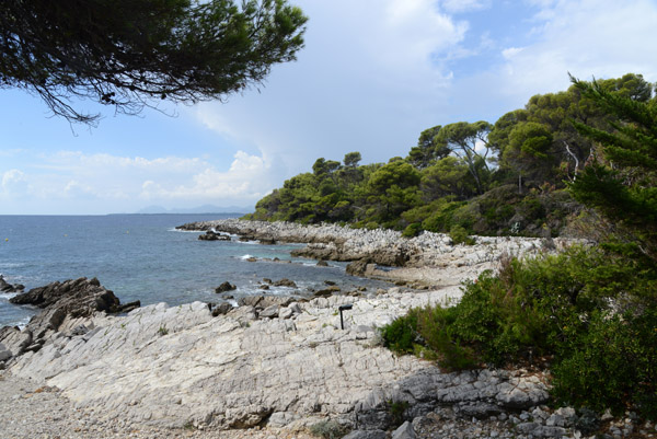 Nameless beach off the Coastal Path, Cap d'Antibes