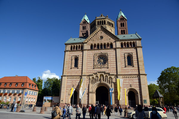 The western faade of Speyer Cathedral demolished in 1757 to prevent further collapse and rebuilt in the Baroque style, Domplatz