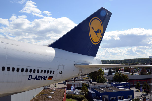 Lufthansa B747-230 (D-ABYM)