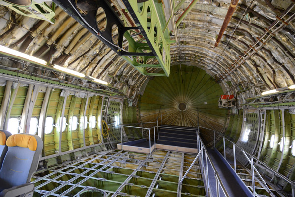 Stripped down B747 passenger cabin with the aft pressure bulkhead exposed, Technik Museum Speyer