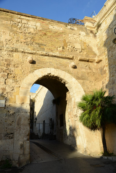 Porta dei Leoni, Cagliari