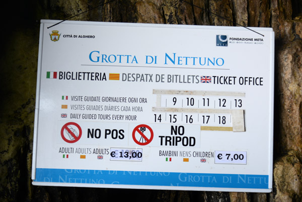 Tickets for guided tours of Neptune's Grotto