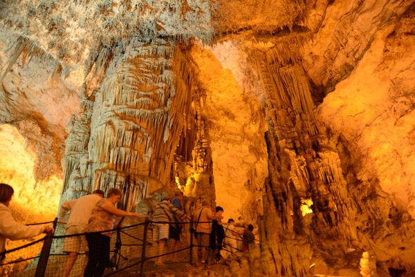 Tour route inside Neptune's Grotto