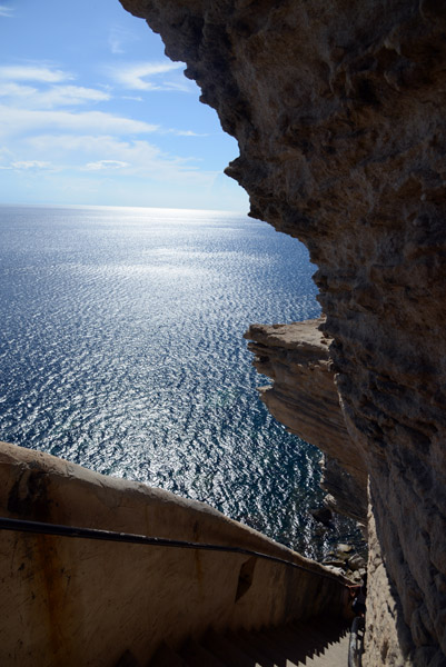 187 steps lead from the top of the plateau to the sea, Bonifacio