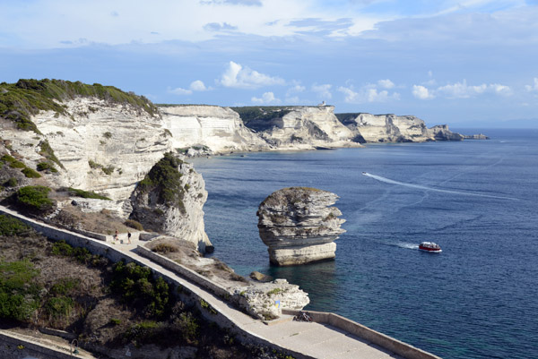 Descending from the Upper Town, Bonifacio