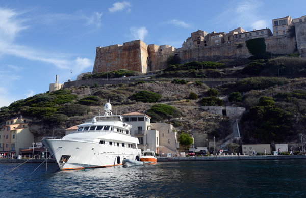 Bonifacio Harbor protected by the fortress