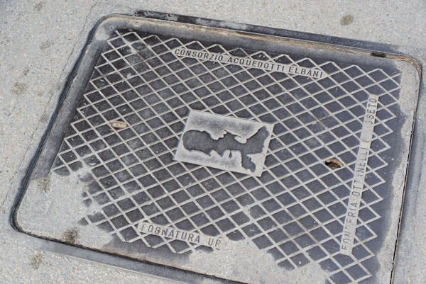 Manhole Cover - Consorzio Acquedotti Elbani, Marciana Marina