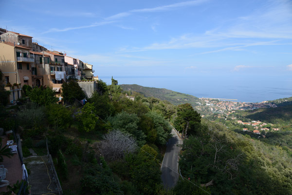 The road from Marciana Marina to Poggio