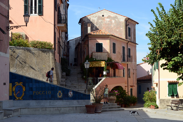 Piazza del Castagneto, Poggio, Elba