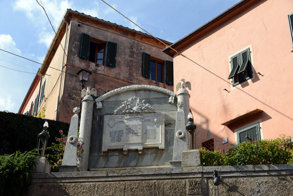 War Memorial, Piazza Umberto I, Poggio, Elba