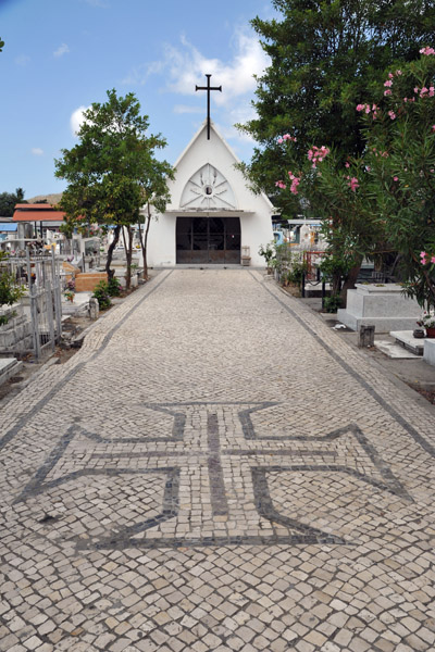 2 weeks earlier, Indonesian troops killed a Timorese resistance member, Sebastião Gomes, at the Motael Church in Dili