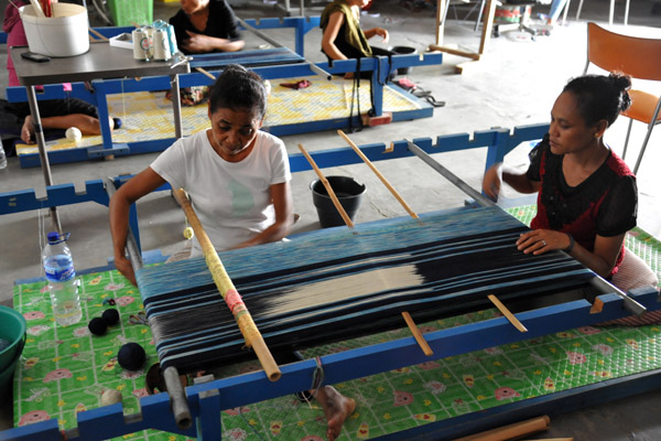 Alola Esperansa women's weaving collective, Dili