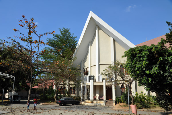 The new cathedral of Dili was built by Indonesia starting in 1984