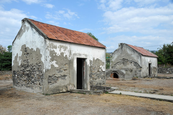 Other buildings at Ai Pelu