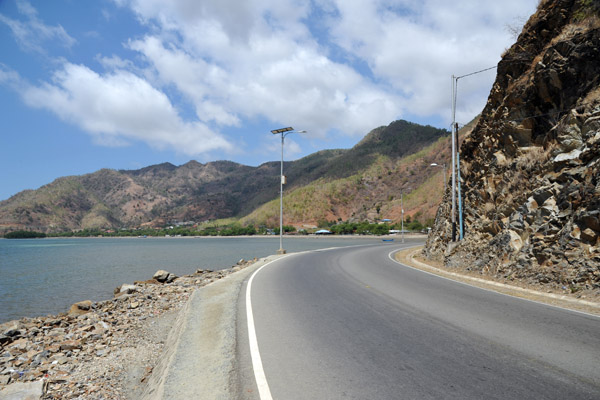 The coastal road leading east from Dili