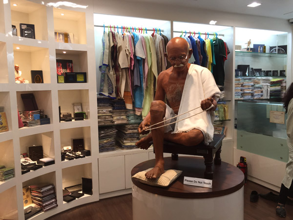 Gandhi in a shop at Terminal 2