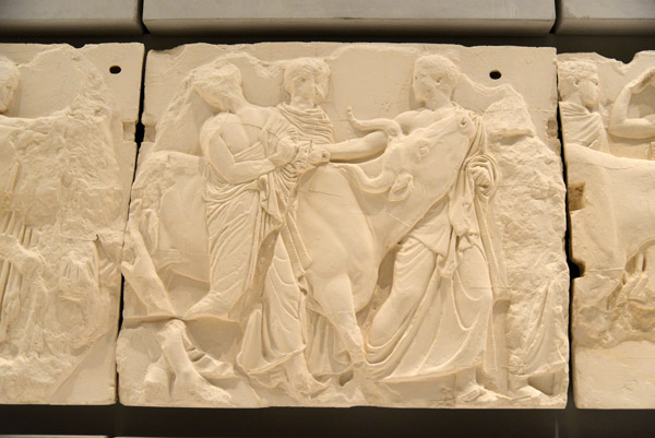A bellowing bull with young herdsmen, Parthenon south frieze block 44