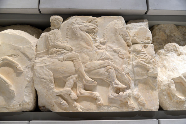 Horsemen galloping - south frieze of the Parthenon block XVII, 442-438 BC
