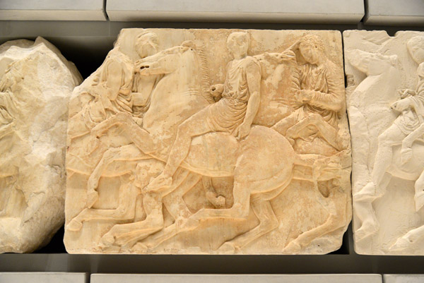 Horseman in a sleepless chiton belted at the waist, Parthenon north frieze block 36