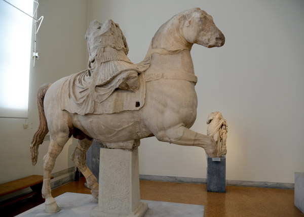 Equestrian officer wearing a corselet, Parian marble, Milos, ca 100 BC