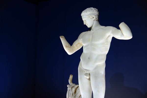 Marble Diadumenos from Delos, National Archaeoligical Museum 