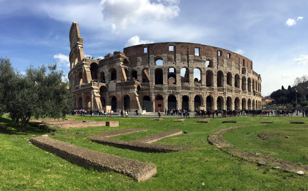 Panorama of the Roman Collesium 