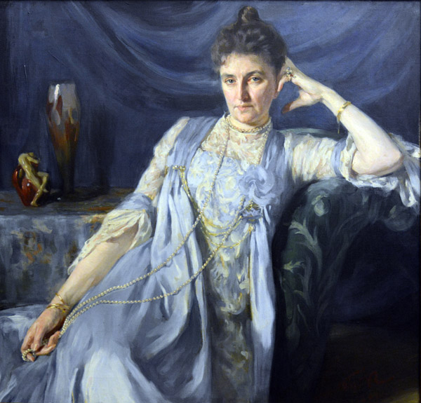 Josif Braz, Portrait of Countess Elena Tolstoya, wife of Count Dmitry Tolstoy
