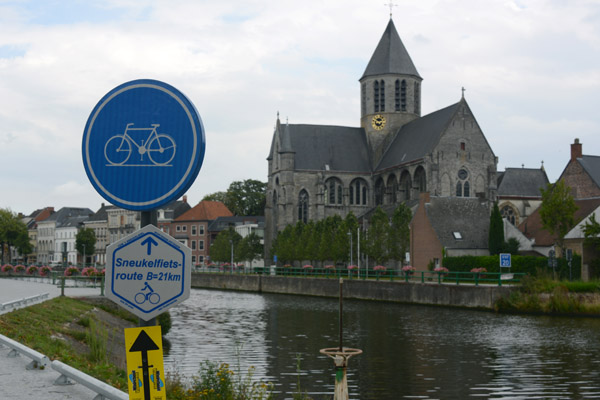Sneukelfietsroute along the Schelde, Oudenaarde