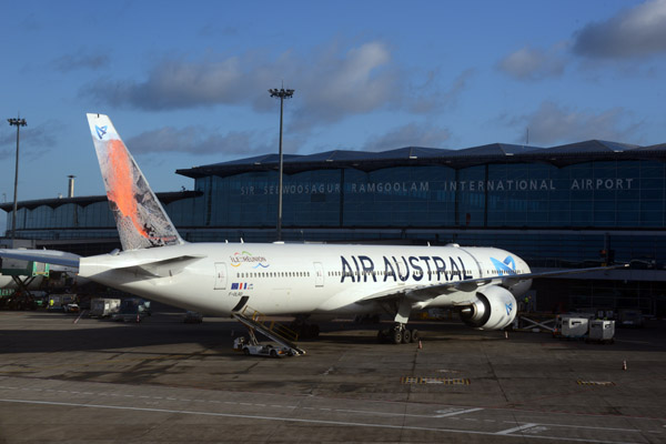 Air Austral B777 (F-OLRD) at MRU