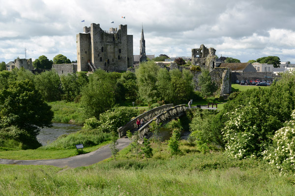 Bridge across the River Boyne leading back to Trim Castle