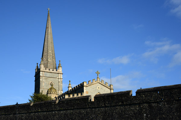 St Columb's Cathedral rising above the south wall of the old city