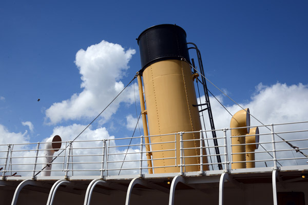 Single smoke stack of SS Nomadic